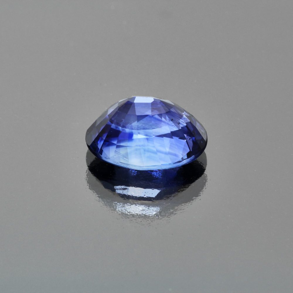 sapphire stone-royal blue sapphire-back view of gemstone