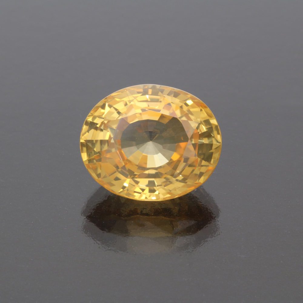 yellow sapphire-yellow sapphire stone-front view of gemstone