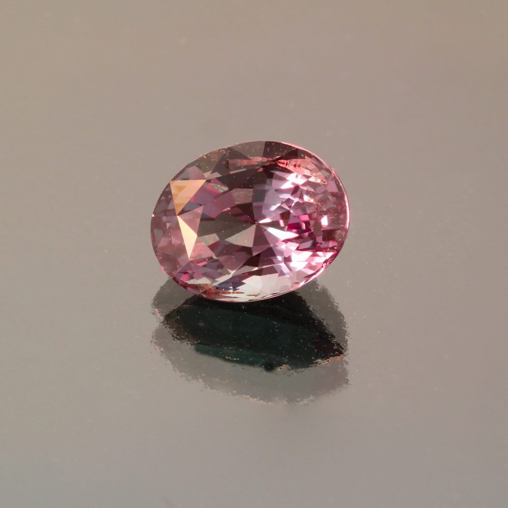 Alexandrite oval 3.1 cts by Caram_front view_red