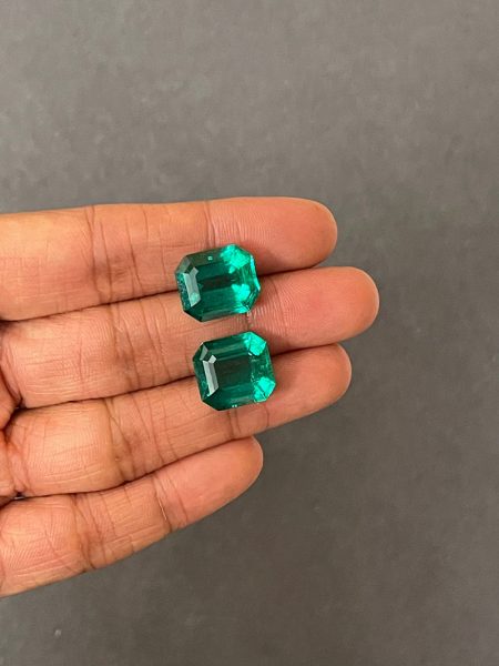 Caram emerald pair